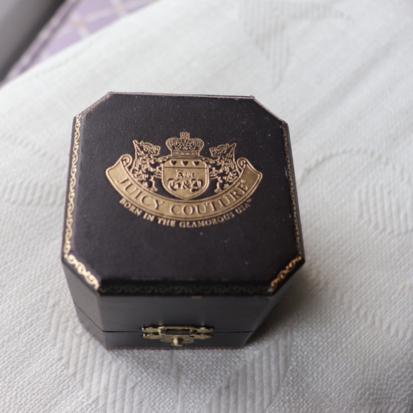 Juicy Couture Ring - Picture 2 of 3